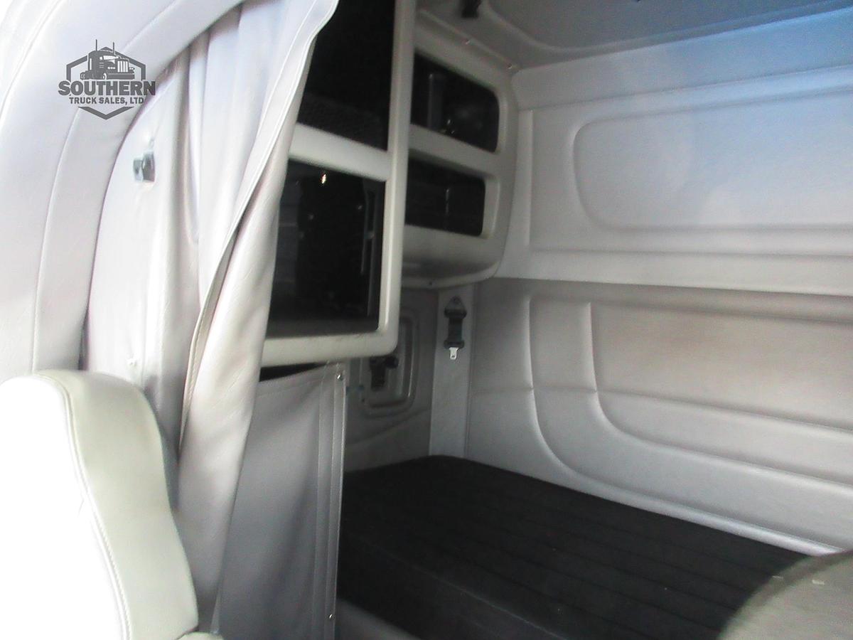 Used 2019 PETERBILT 389