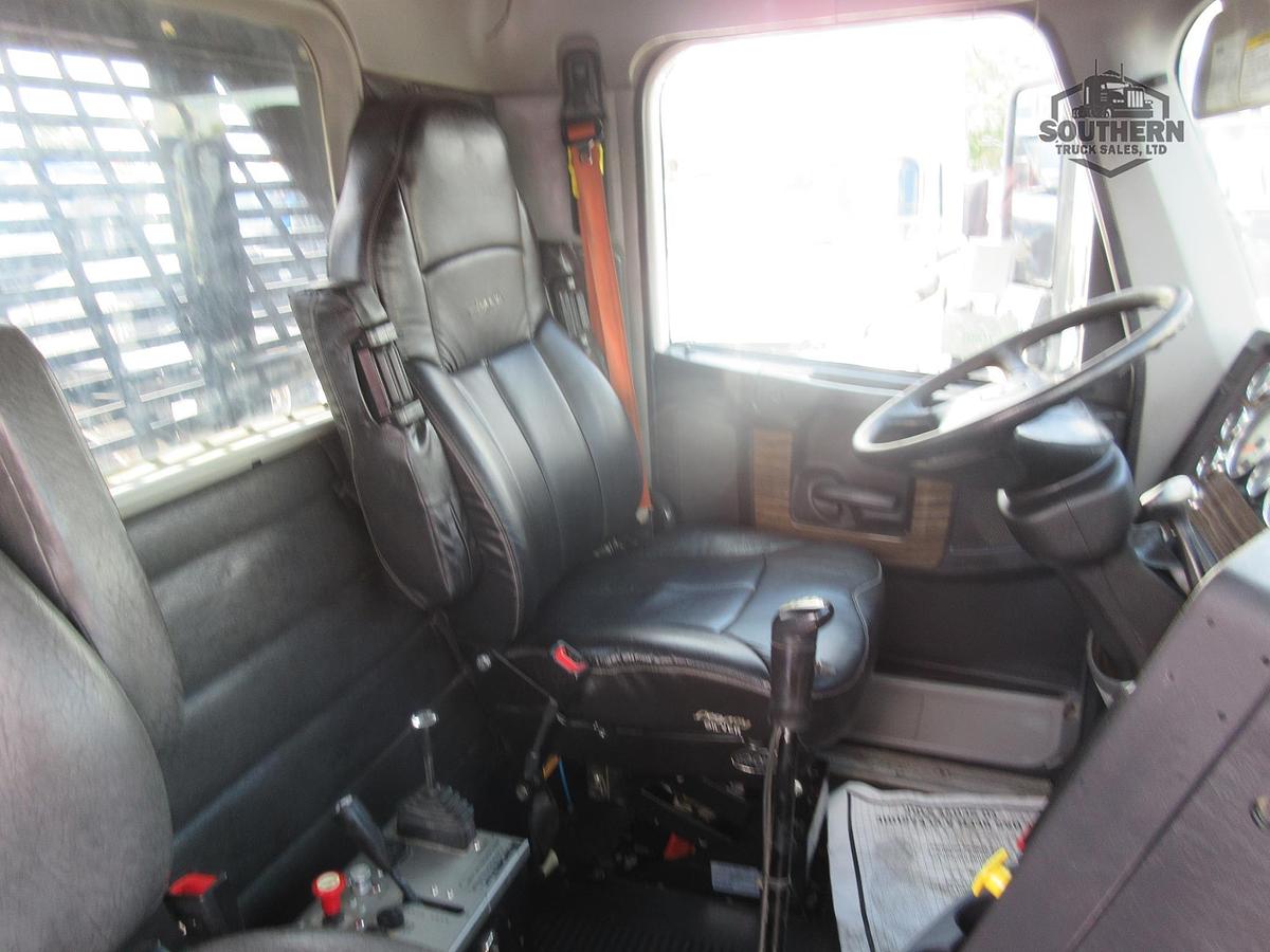 Used 2019 FREIGHTLINER CORONADO 122 SD