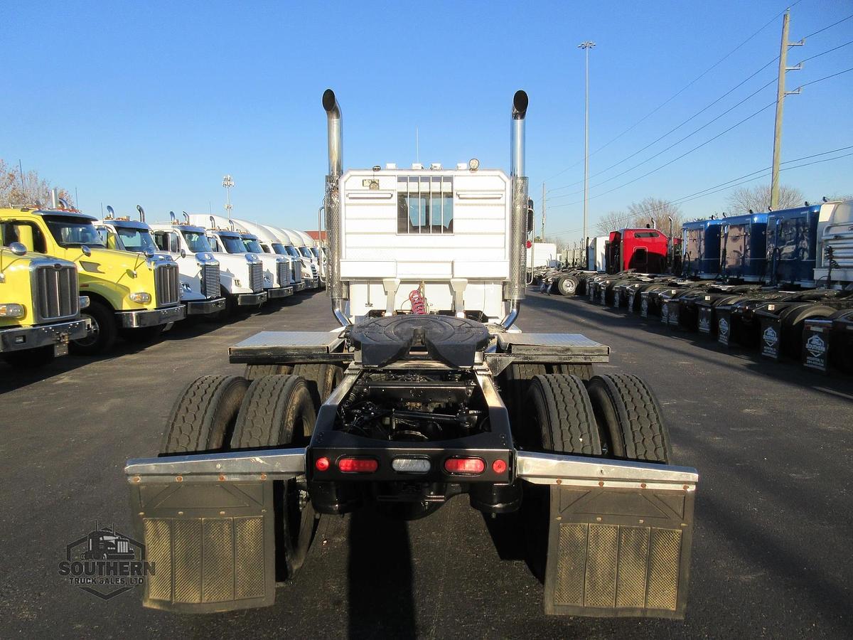 Used 2020 PETERBILT 389