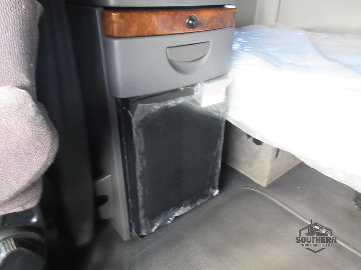 Used 2021 INTERNATIONAL LT