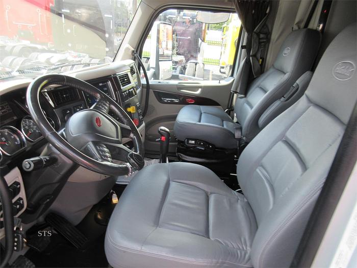 Used 2018 PETERBILT 579