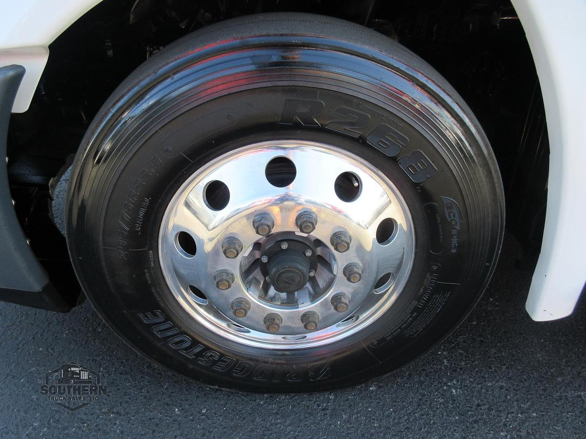 Used 2017 FREIGHTLINER CASCADIA 125