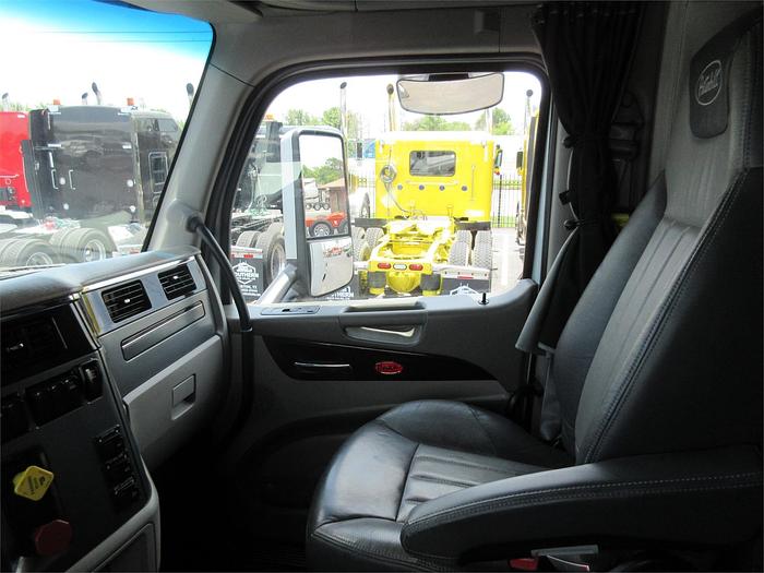 Used 2018 PETERBILT 579