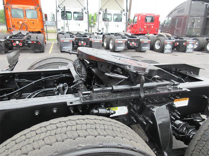 Used 2018 FREIGHTLINER CASCADIA 116