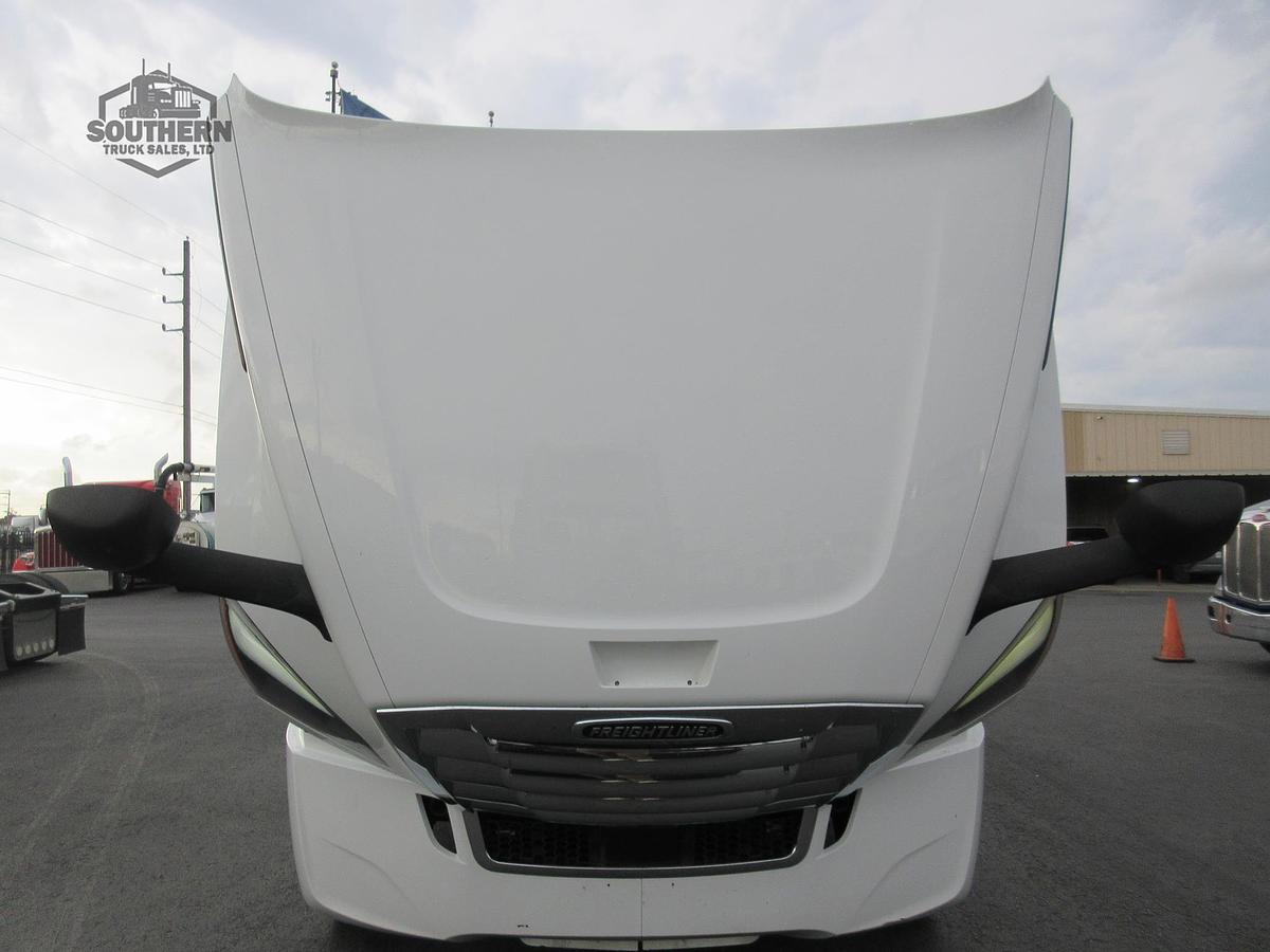 Used 2020 FREIGHTLINER CASCADIA 126