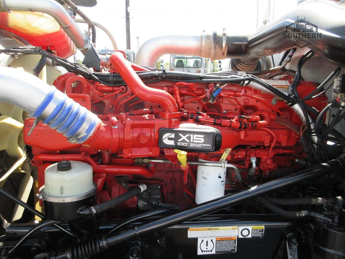 Used 2021 PETERBILT 389