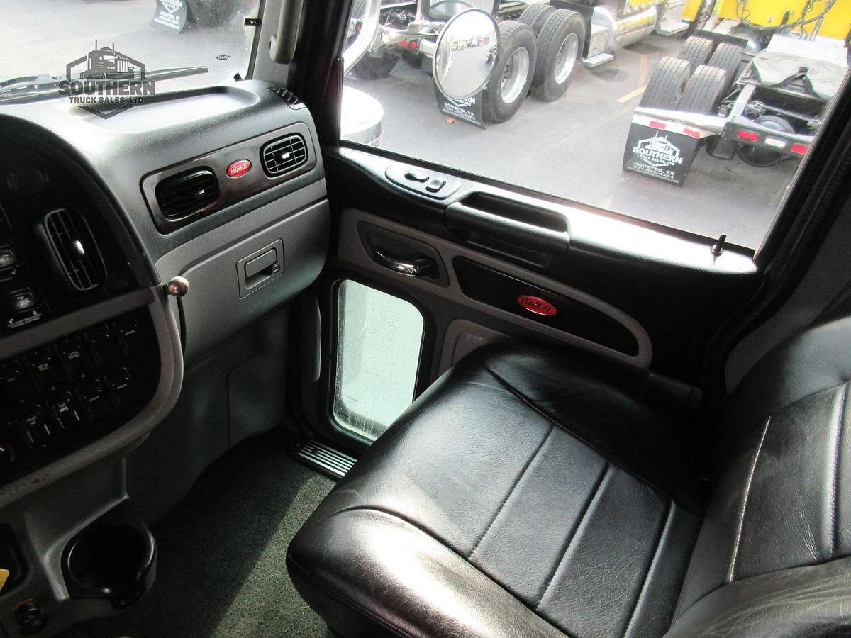 Used 2020 PETERBILT 389