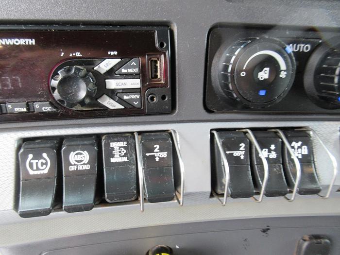 Used 2021 KENWORTH T880