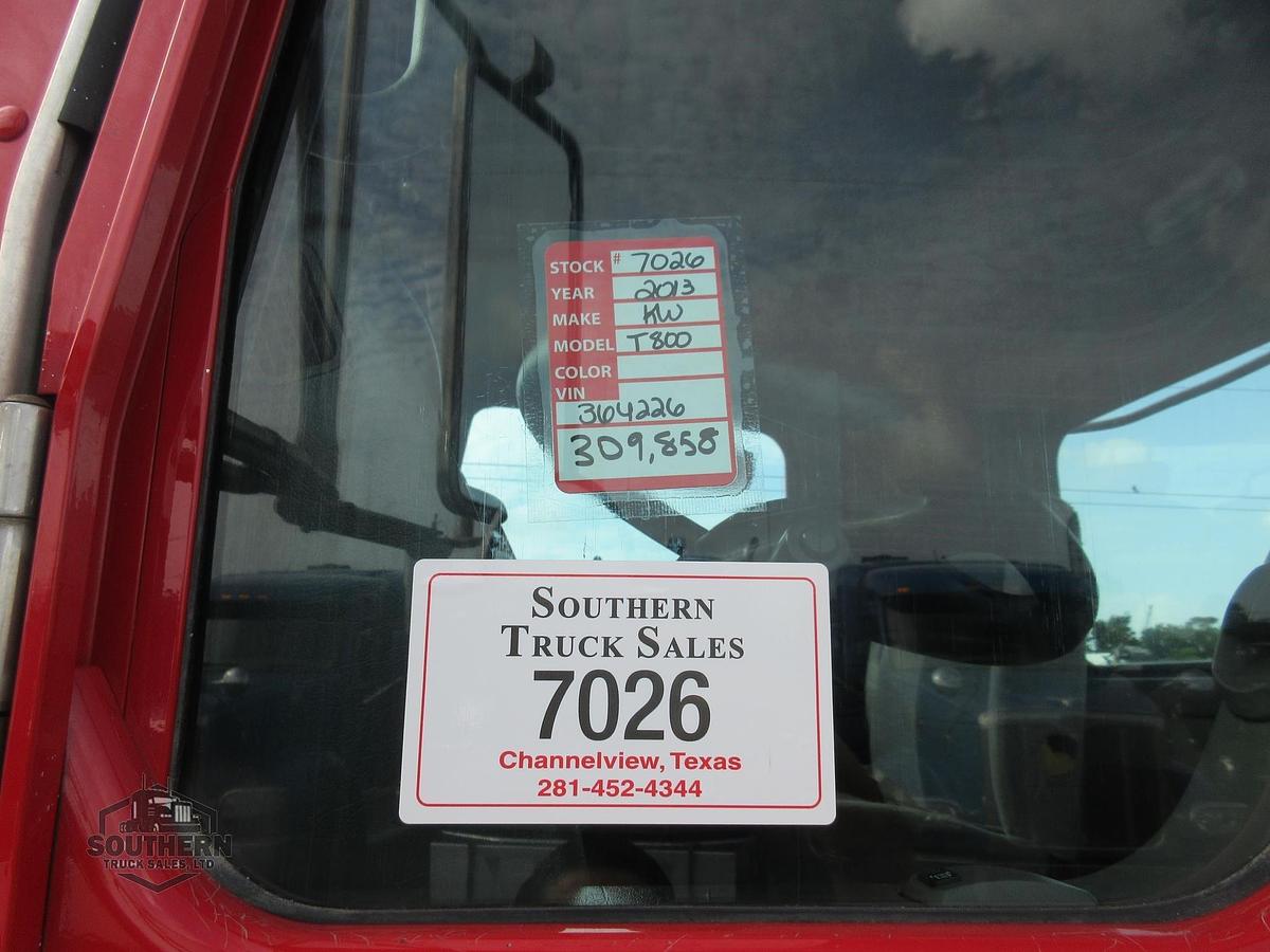 Used 2013 KENWORTH T800