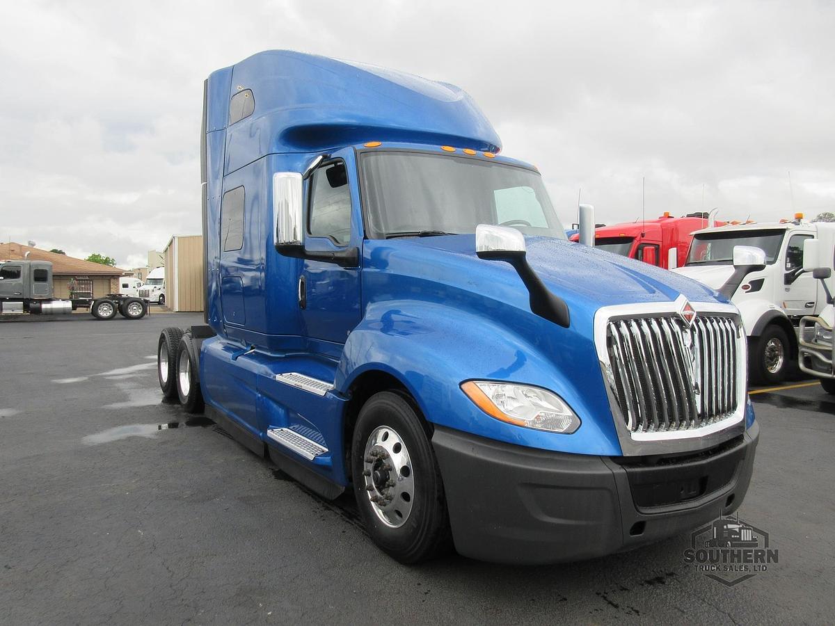 Used 2021 INTERNATIONAL LT