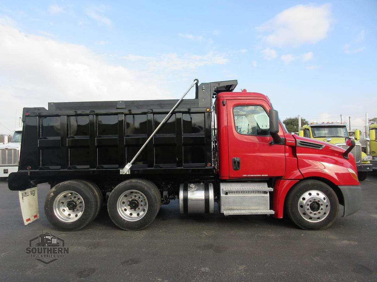 Used 2020 FREIGHTLINER CASCADIA 126