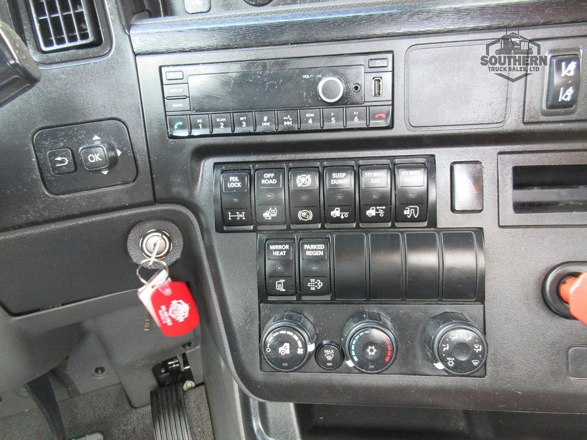 Used 2021 INTERNATIONAL LT