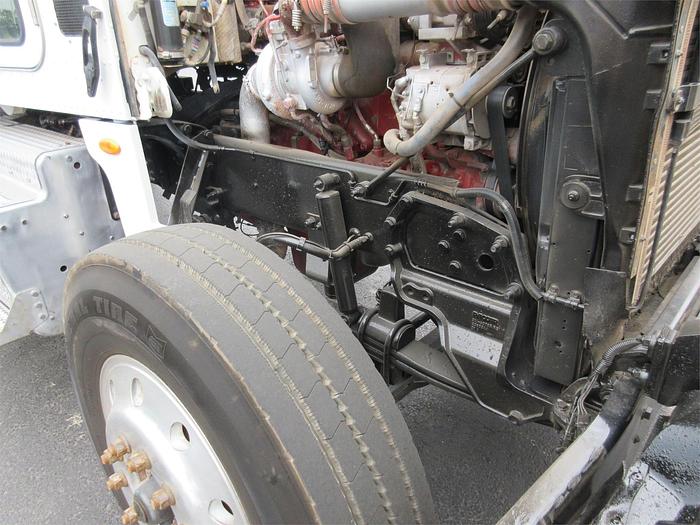 Used 2015 PETERBILT 365