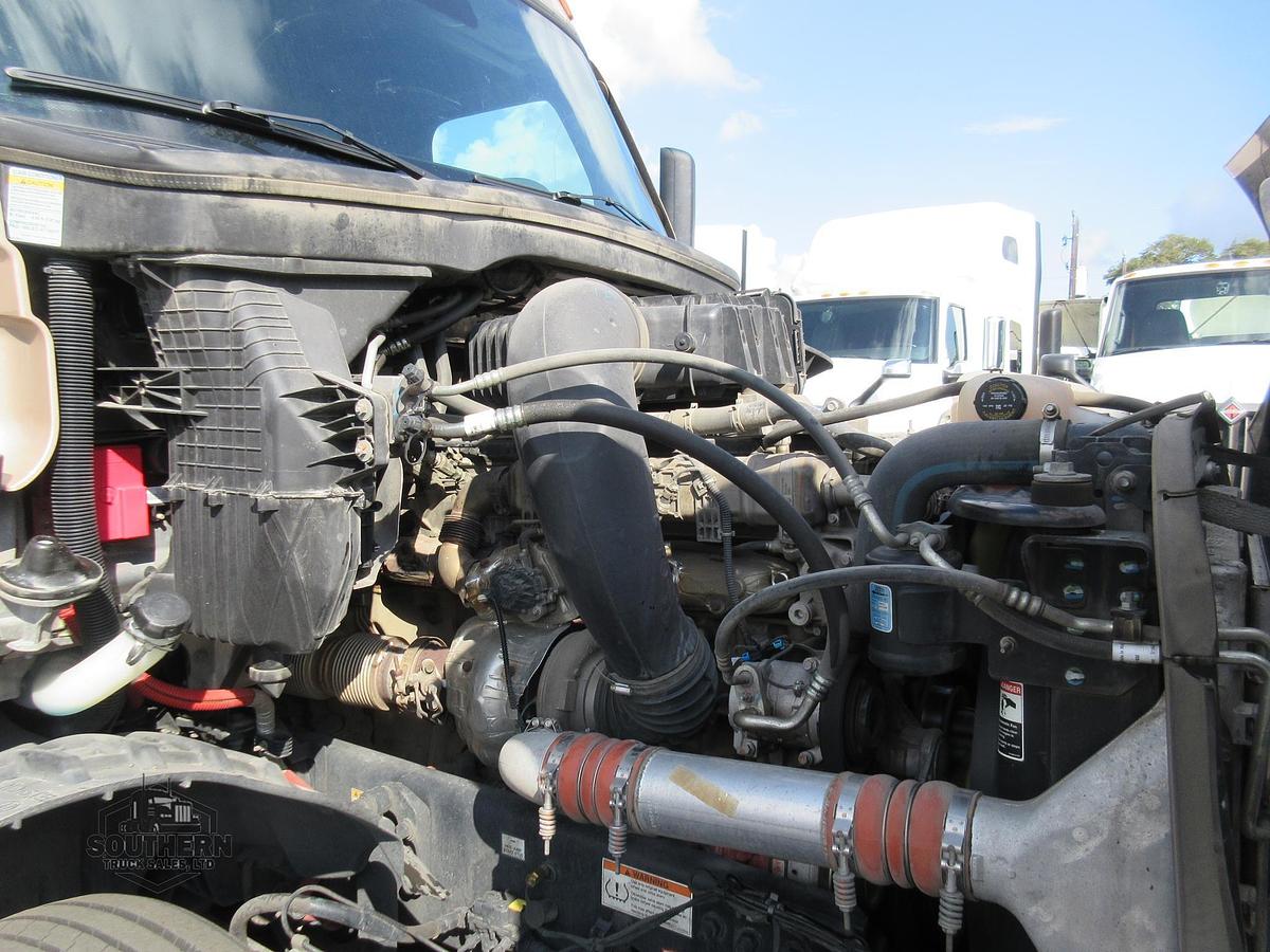 Used 2023 FREIGHTLINER CASCADIA 126