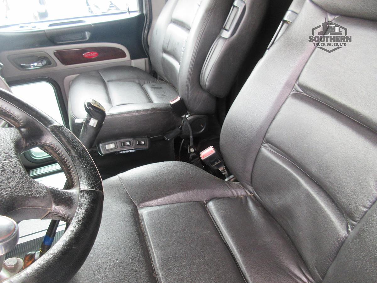 Used 2019 PETERBILT 389