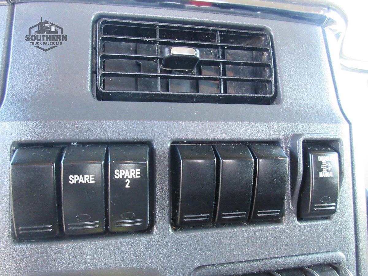 Used 2020 PETERBILT 567