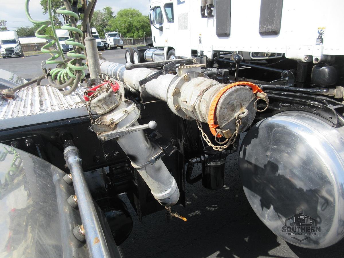 Used 2019 PETERBILT 567