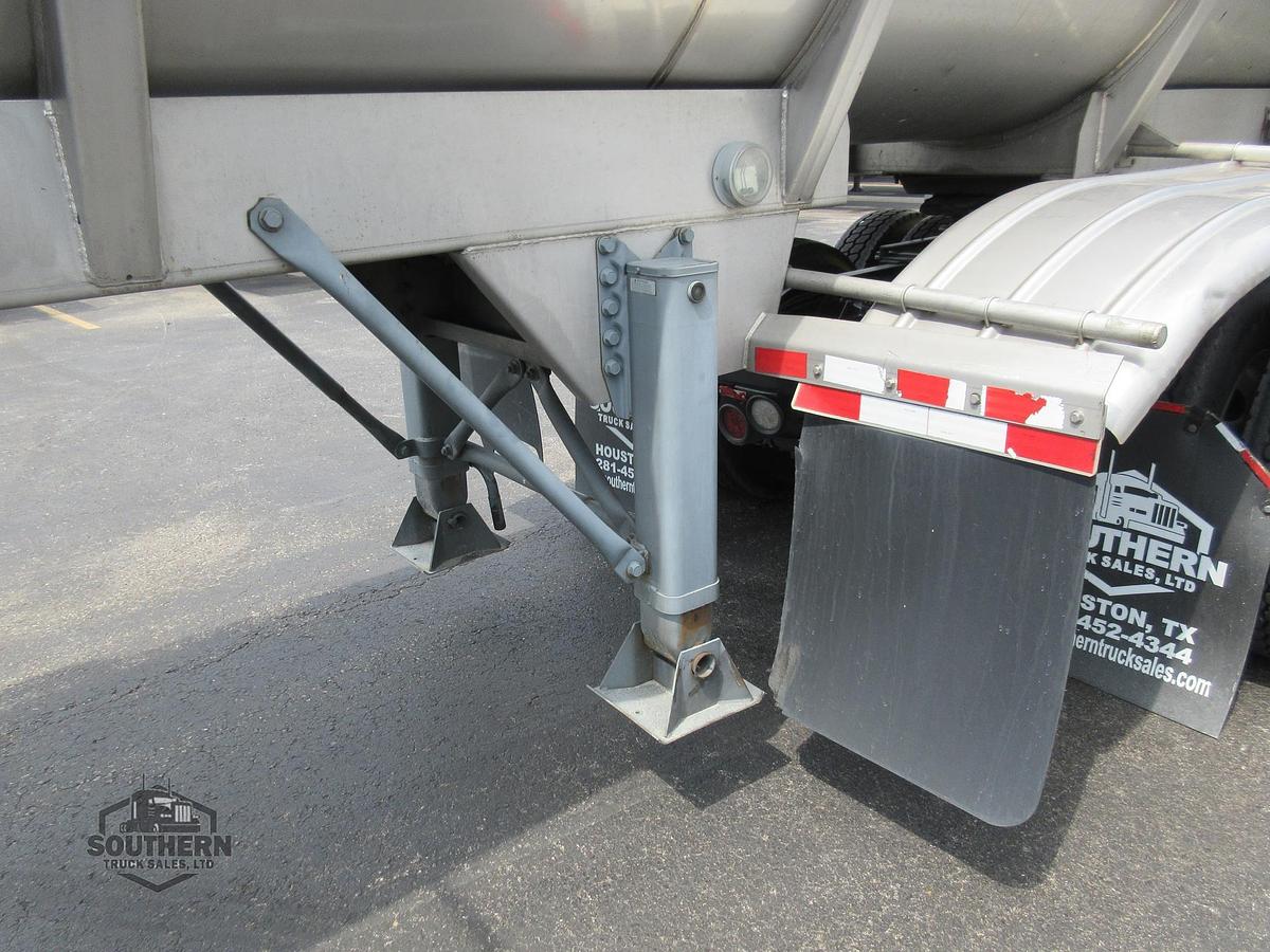 Used 2012 ACRO 5,000 gal