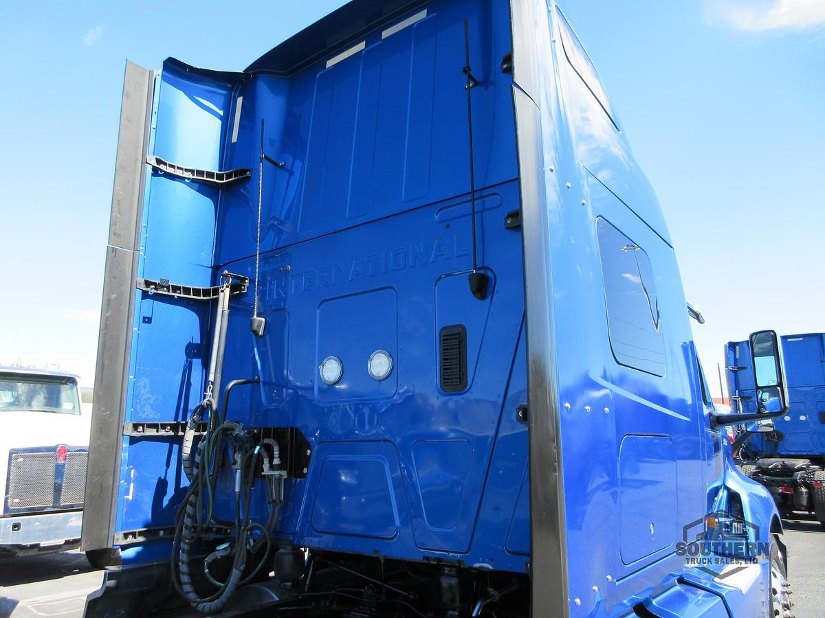 Used 2021 INTERNATIONAL LT