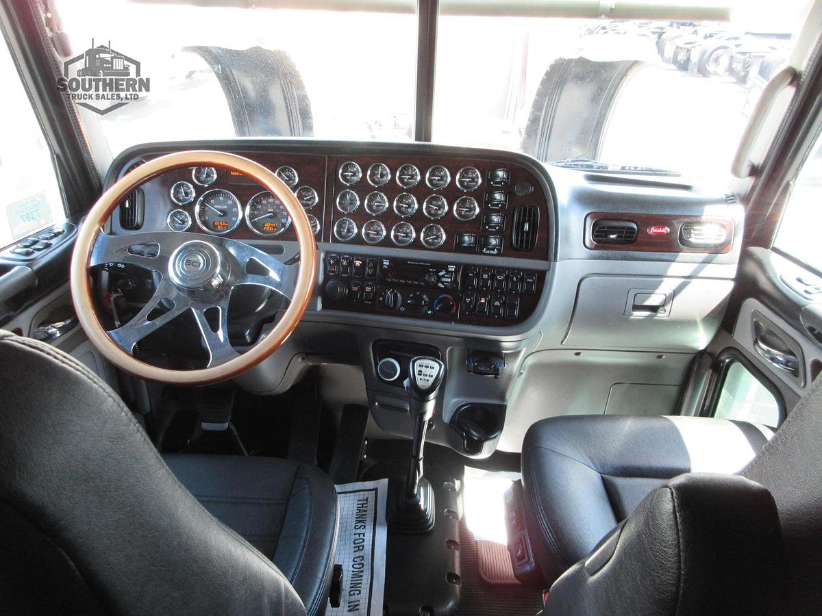 Used 2021 PETERBILT 389