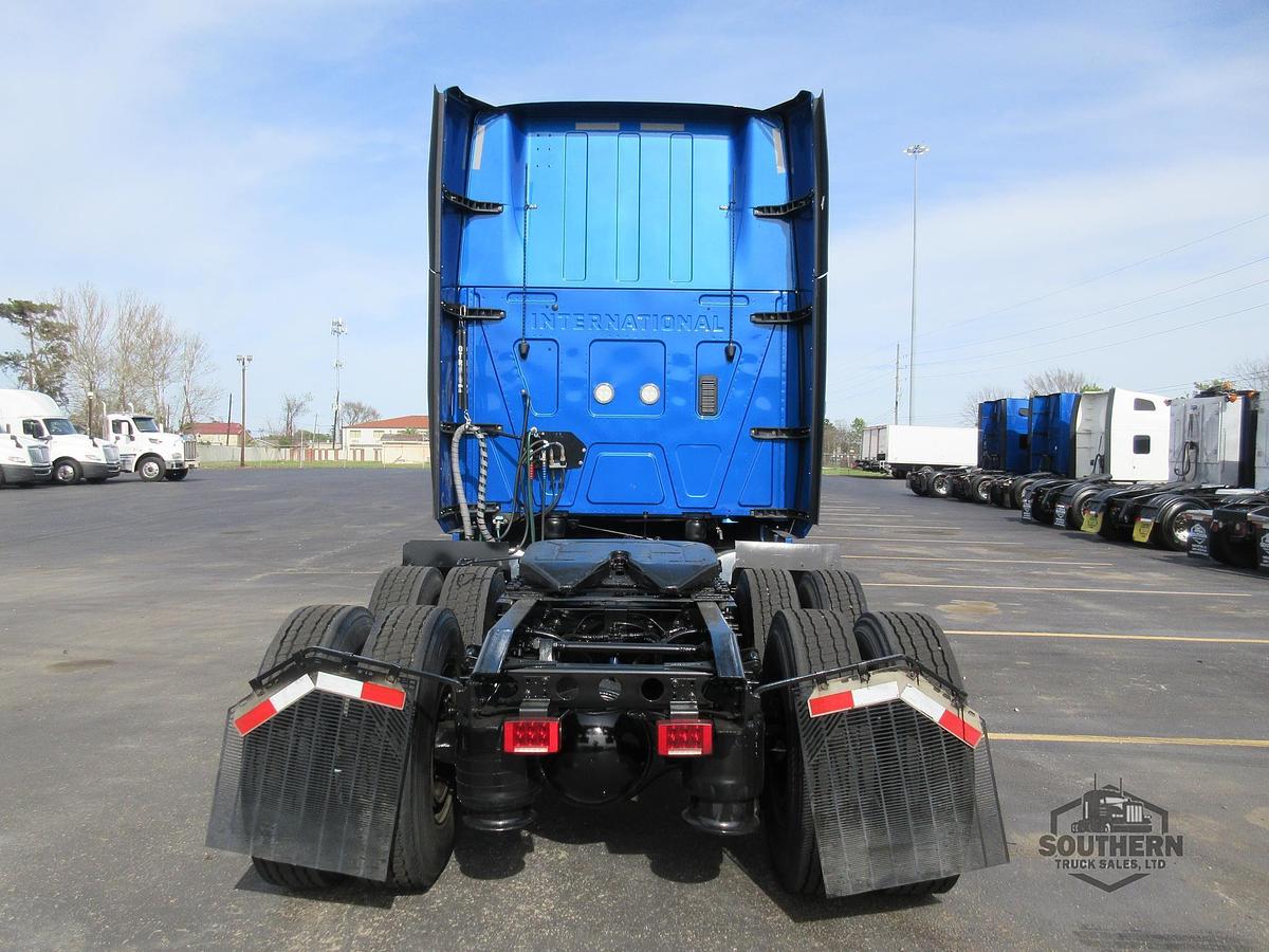 Used 2021 INTERNATIONAL LT