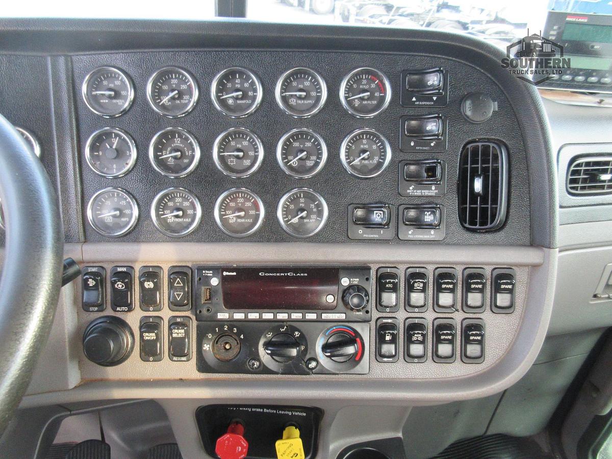 Used 2021 PETERBILT 389