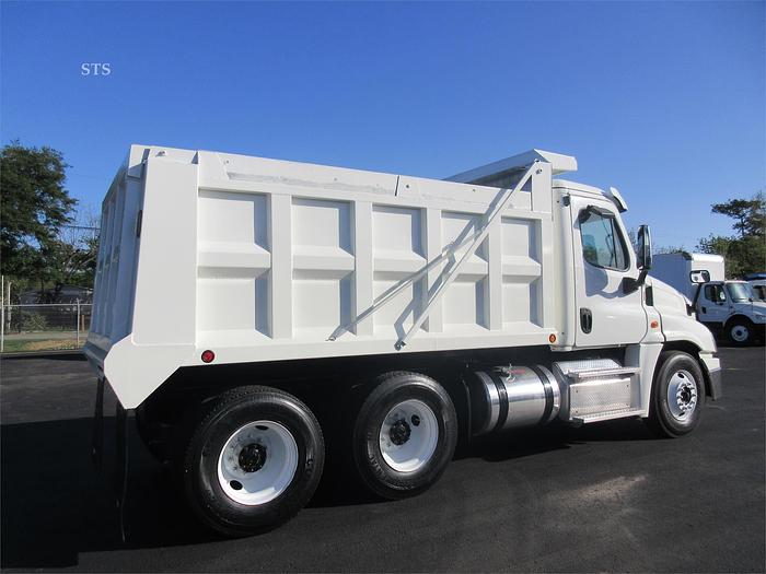 Used 2016 FREIGHTLINER CASCADIA 125
