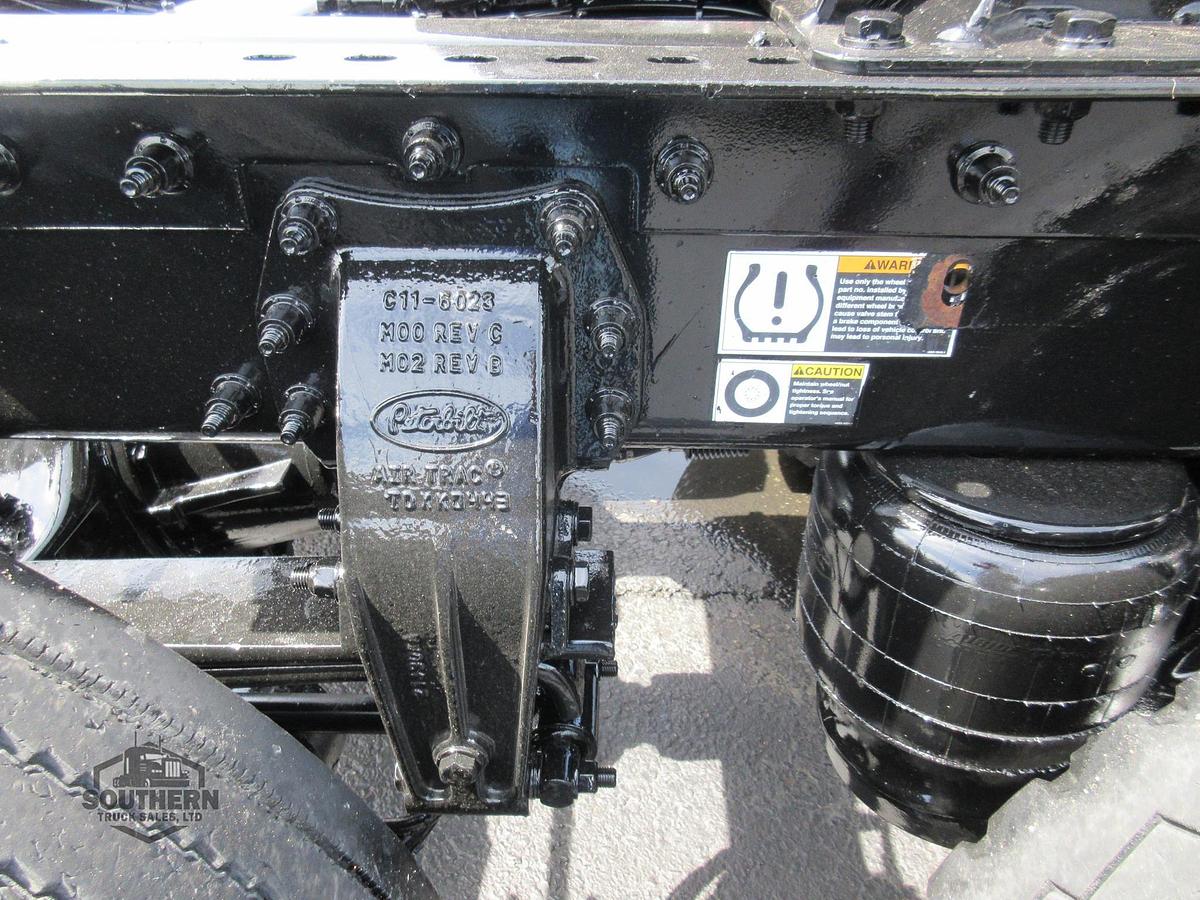Used 2022 PETERBILT 389