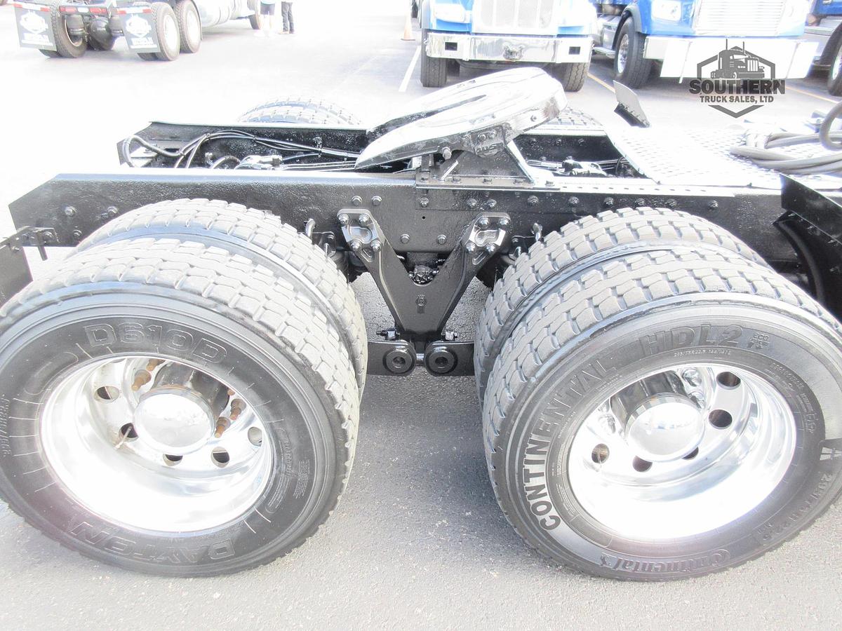 Used 2013 KENWORTH T800