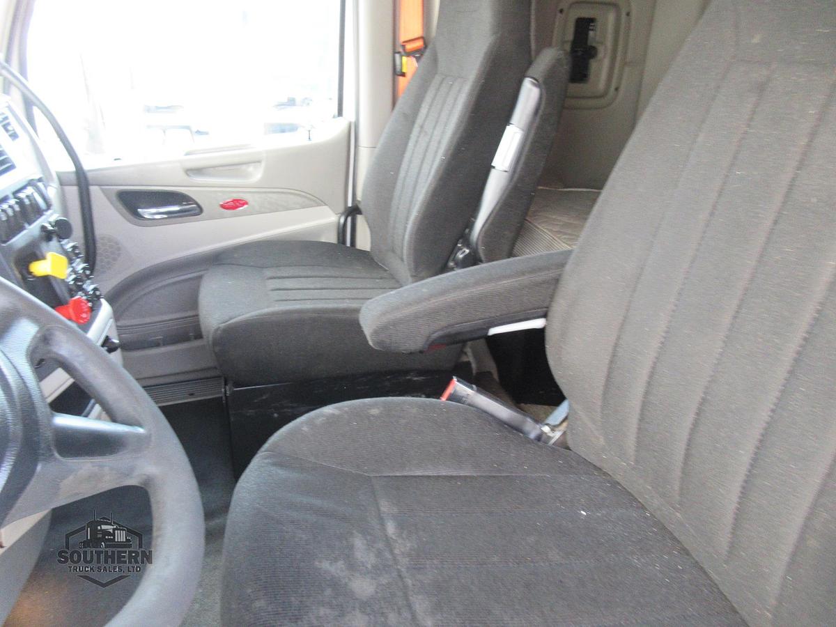 Used 2019 PETERBILT 567