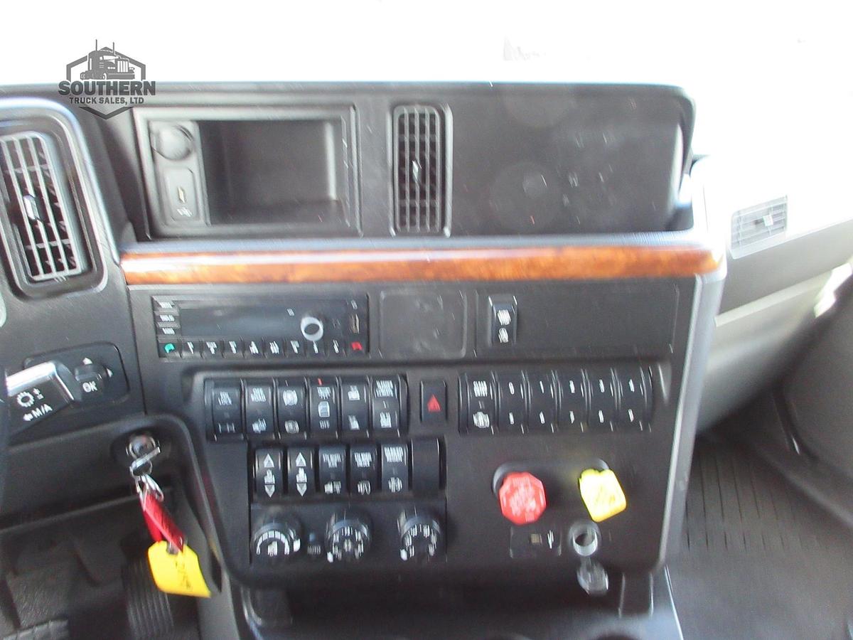 Used 2021 INTERNATIONAL LT