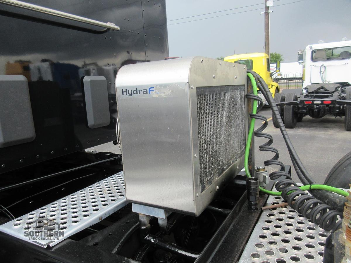 Used 2023 KENWORTH T880