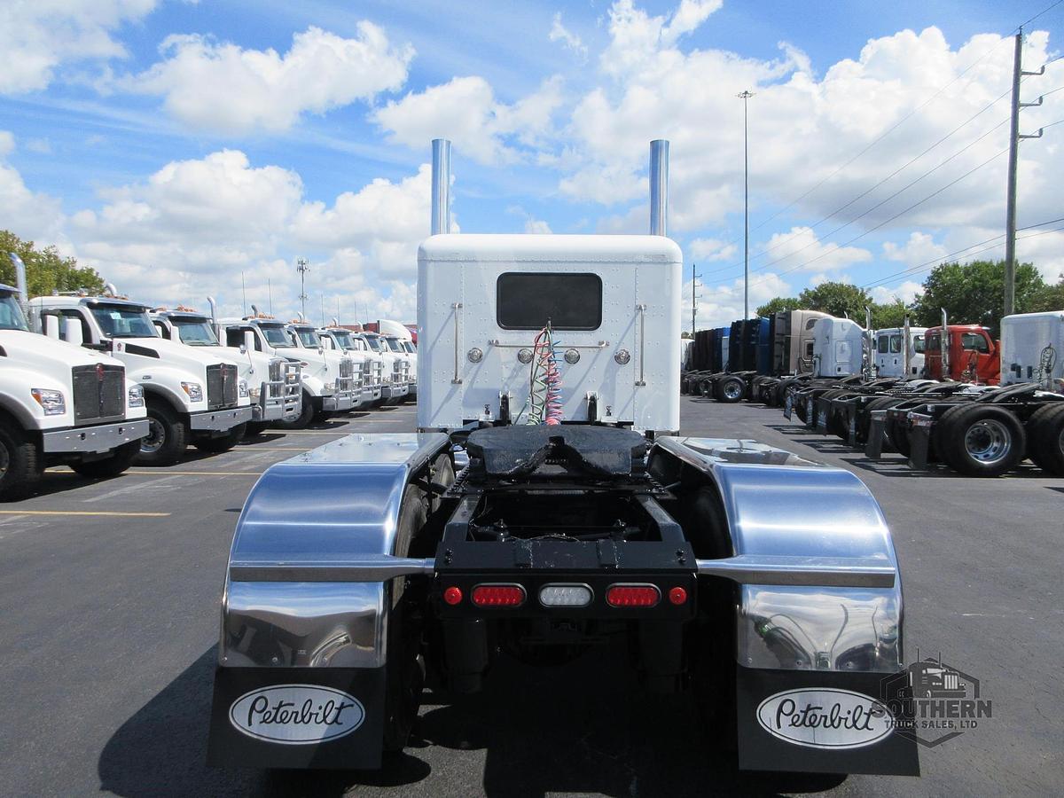 Used 2021 PETERBILT 389
