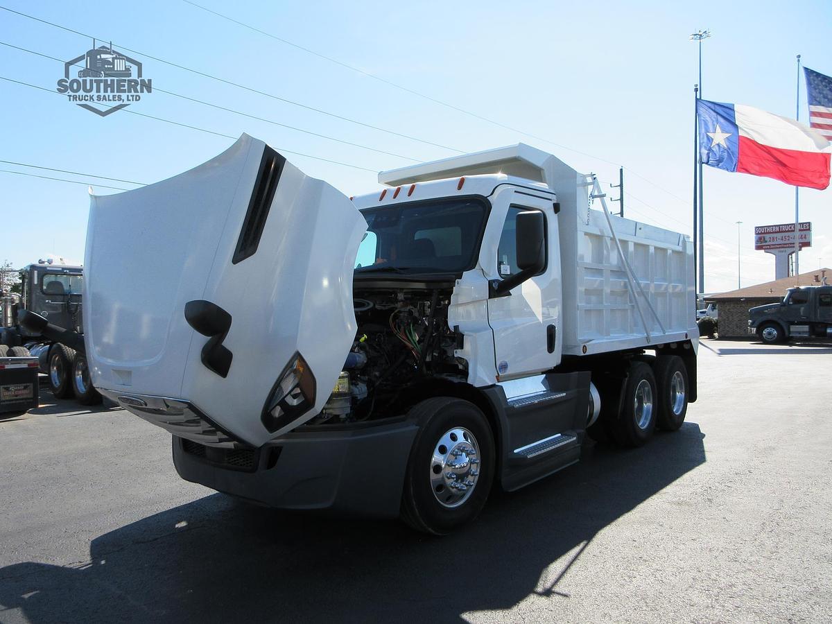 Used 2021 FREIGHTLINER CASCADIA 116