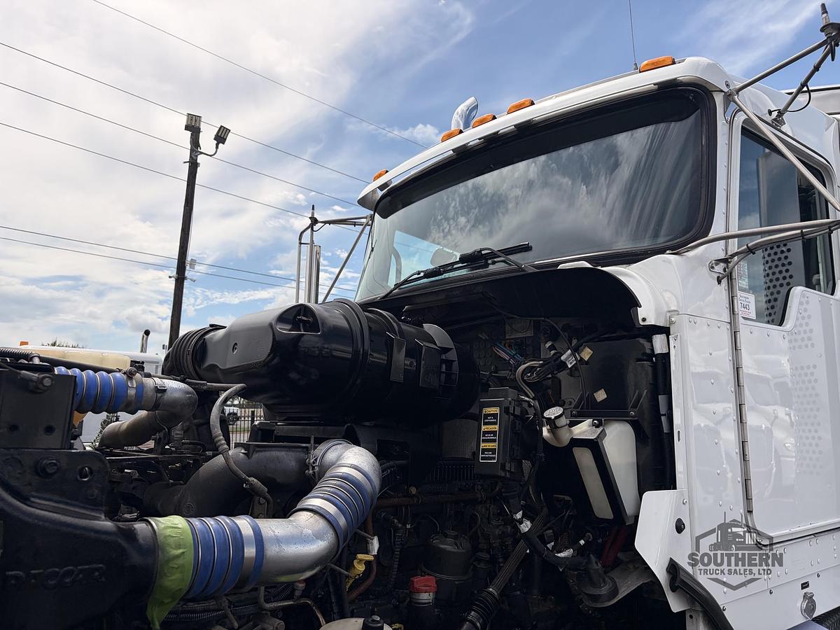 Used 2019 KENWORTH T800