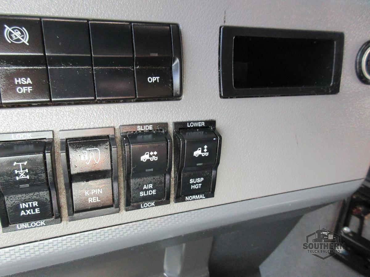 Used 2022 FREIGHTLINER CASCADIA 116