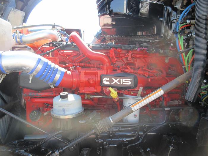 Used 2021 KENWORTH T880