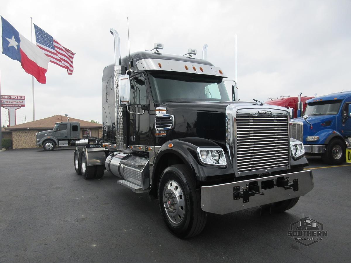 Used 2023 FREIGHTLINER CORONADO 122 SD