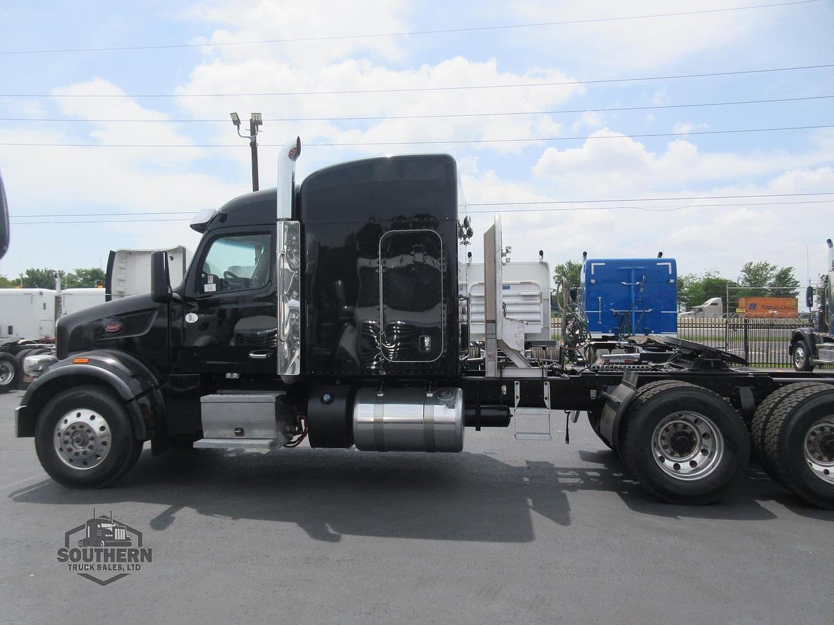 Used 2023 PETERBILT 567
