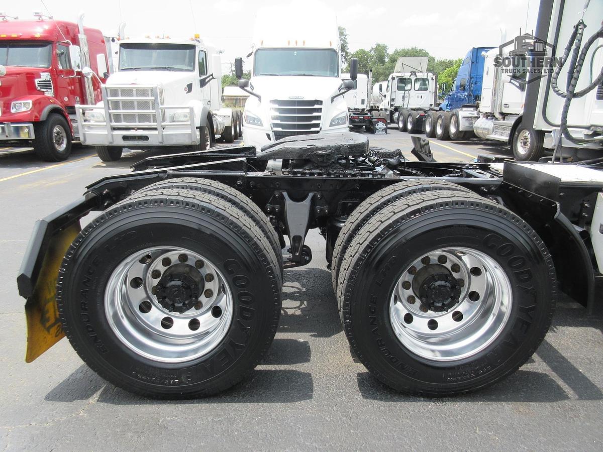 Used 2021 INTERNATIONAL LT