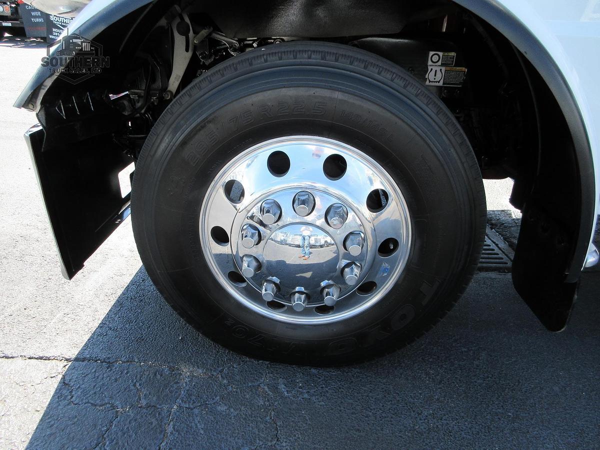 Used 2016 PETERBILT 389