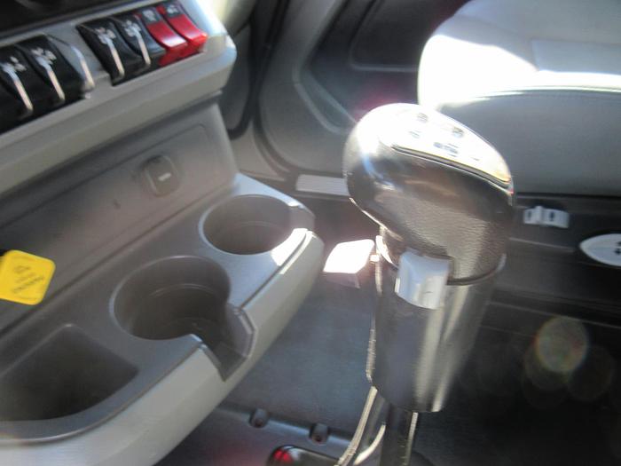Used 2021 KENWORTH T880