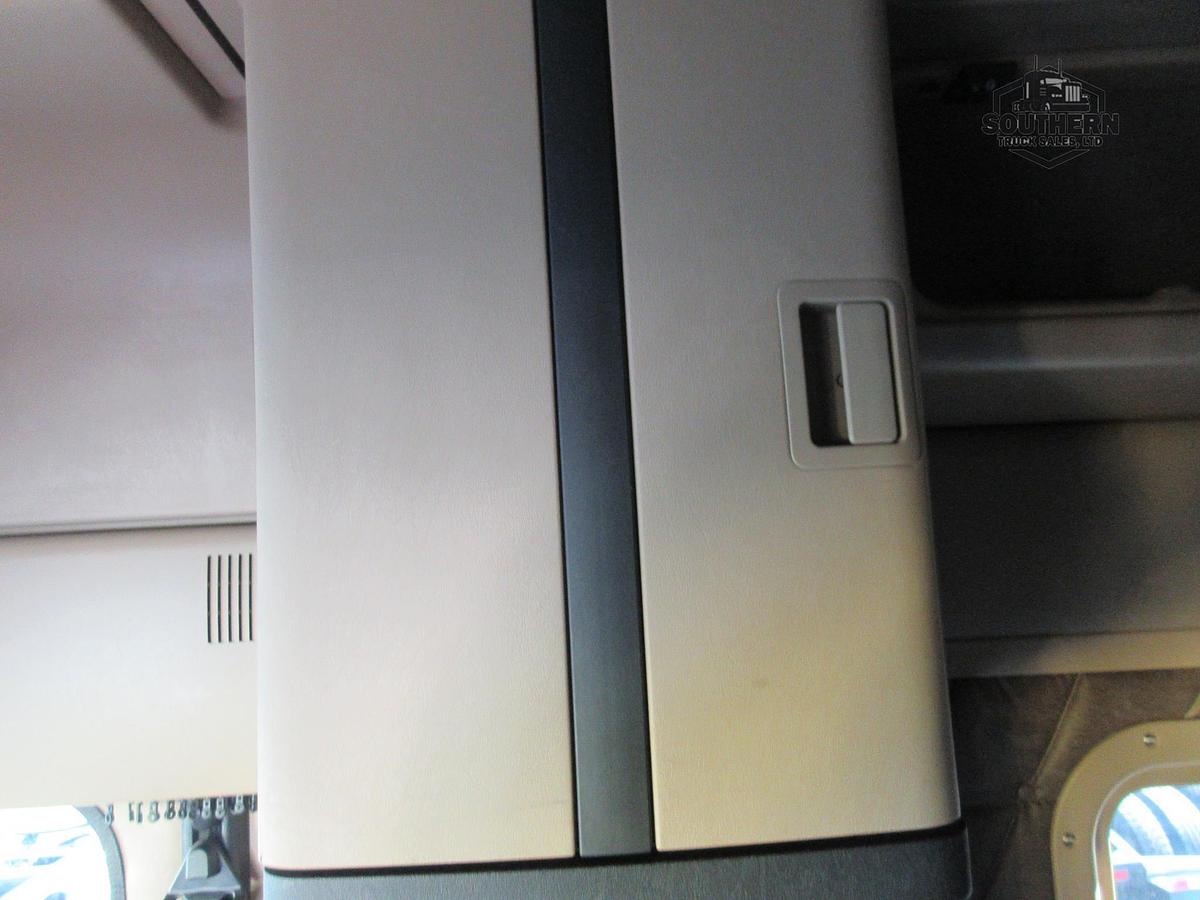 Used 2021 FREIGHTLINER CORONADO 122 SD