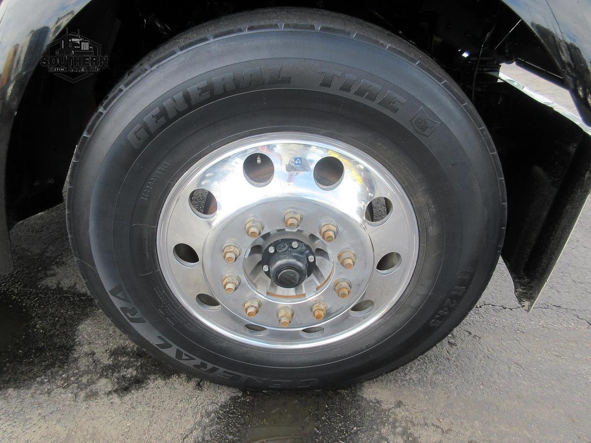 Used 2023 KENWORTH W900