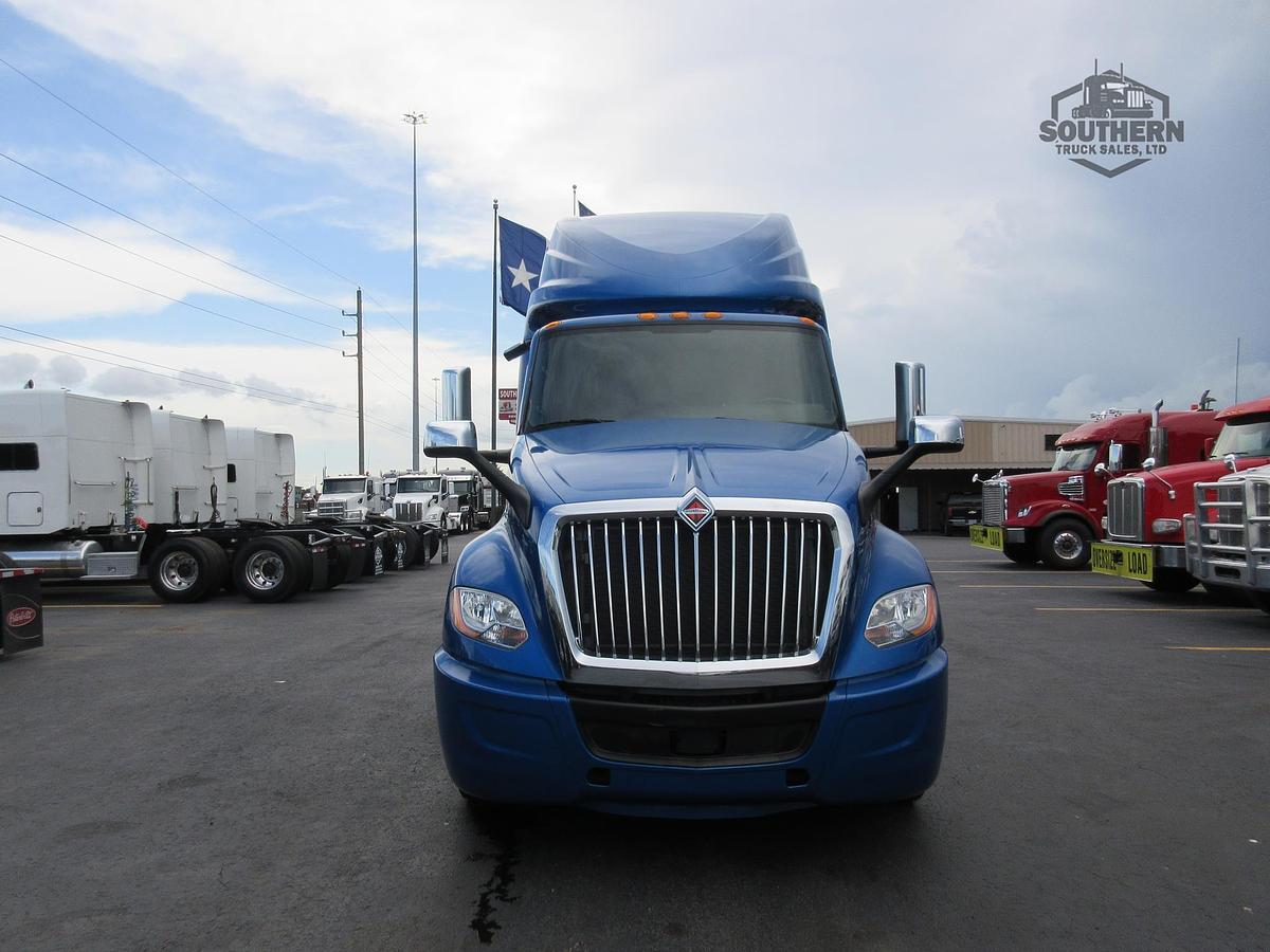 Used 2021 INTERNATIONAL LT