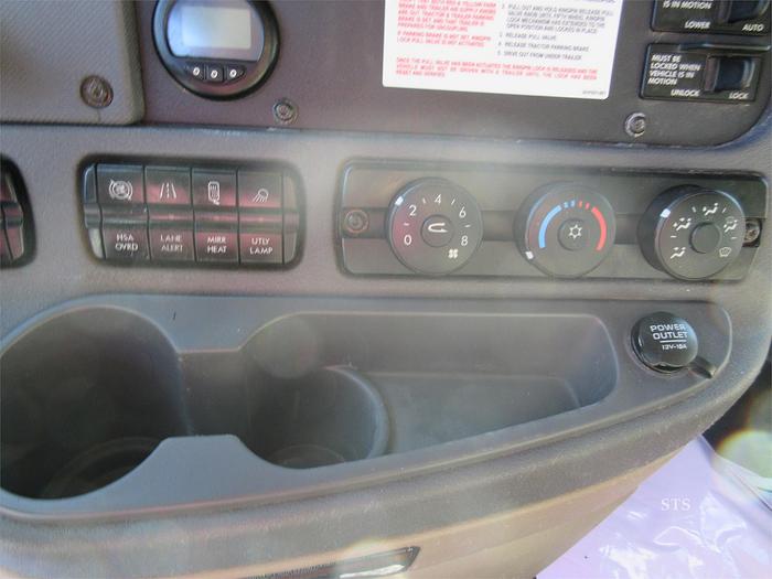 Used 2016 FREIGHTLINER CASCADIA 125