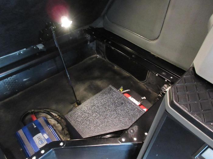 Used 2021 KENWORTH T880