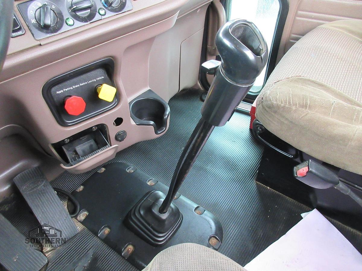 Used 2011 PETERBILT 388