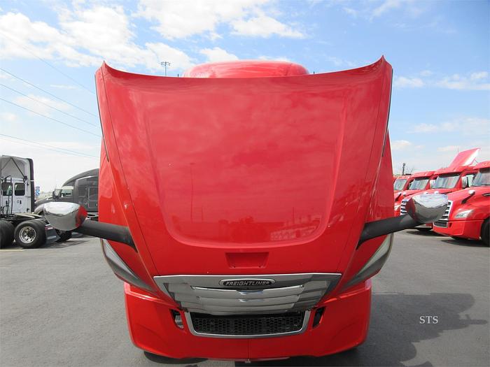 Used 2019 FREIGHTLINER CASCADIA 126