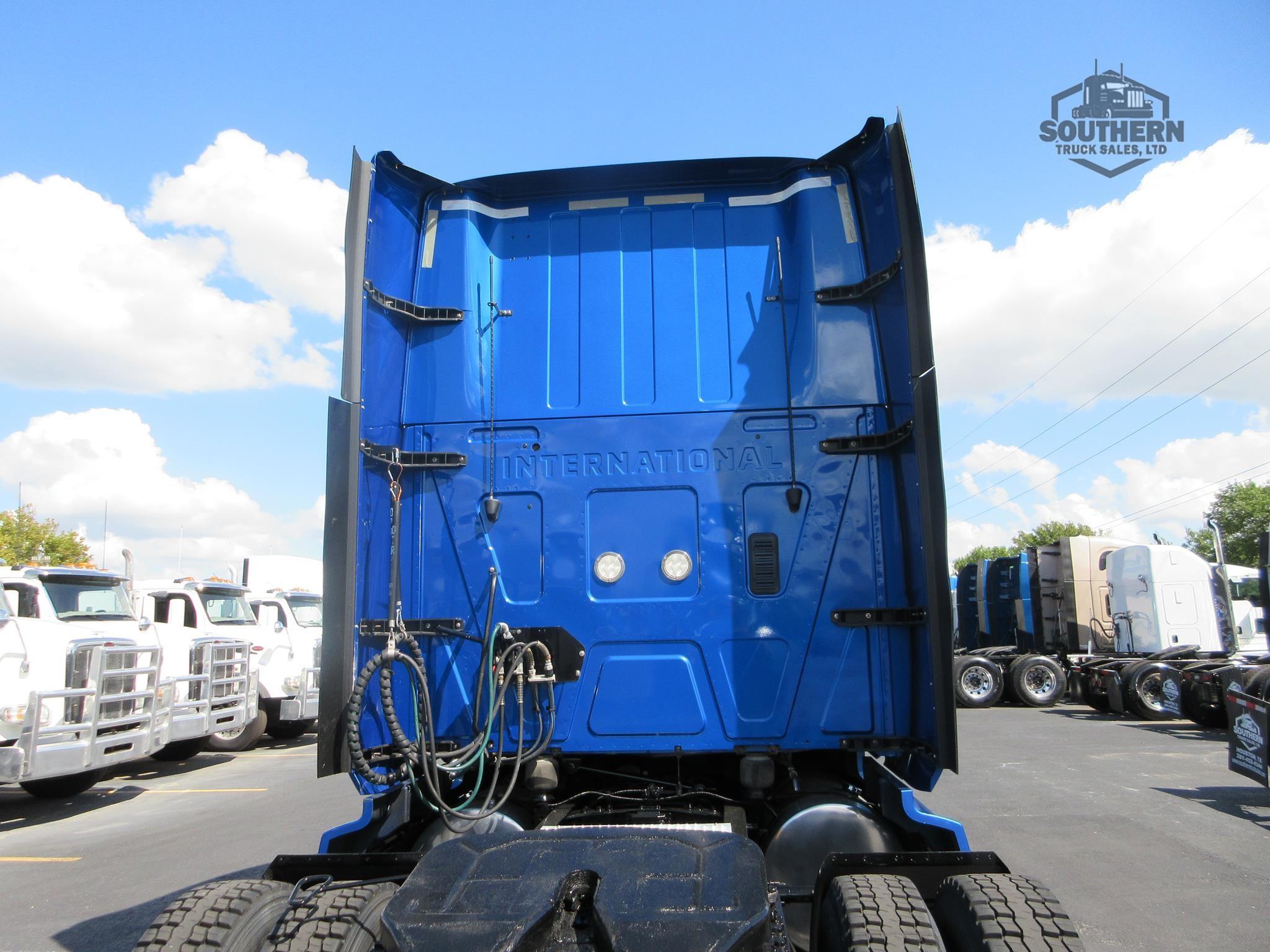 Used 2021 INTERNATIONAL LT